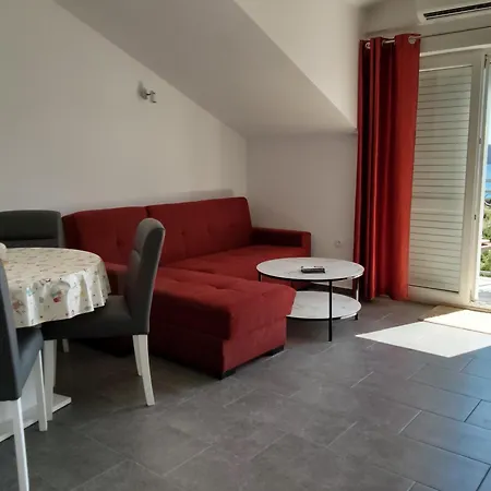 Ane Apartmán *